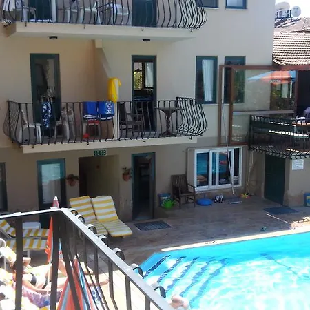 Poppy Apart Otel
